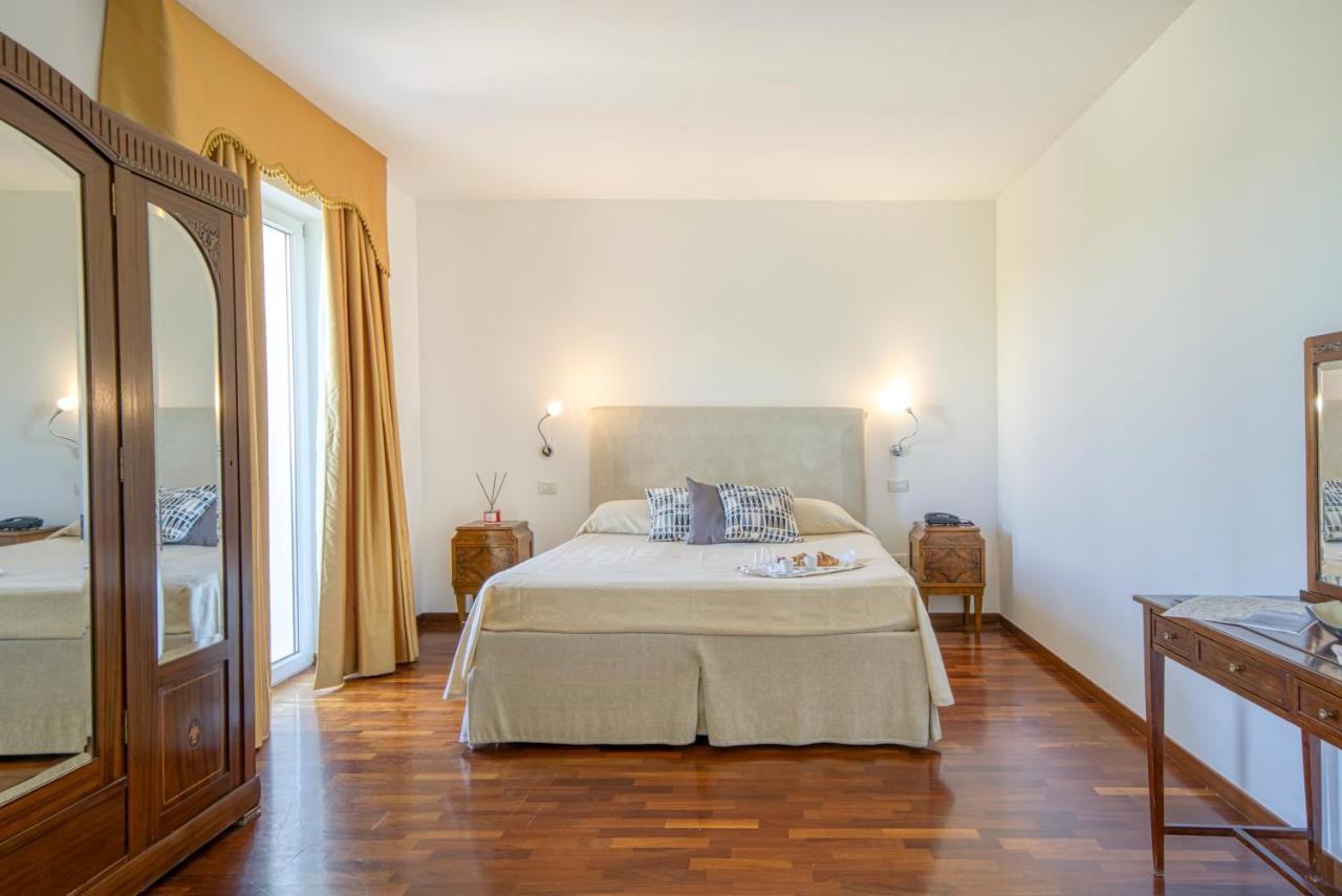 מטרה Hotel La Corte מראה חיצוני תמונה