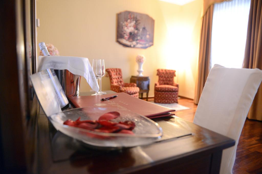 מטרה Hotel La Corte מראה חיצוני תמונה