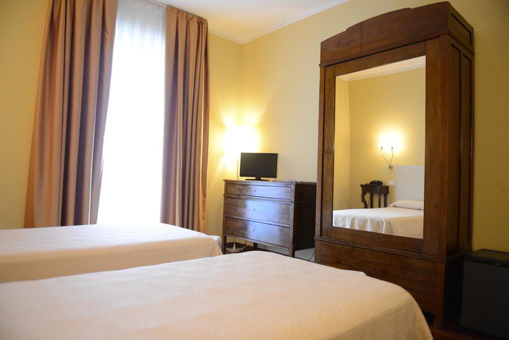 מטרה Hotel La Corte חדר תמונה